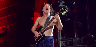 ac/dc's angus young